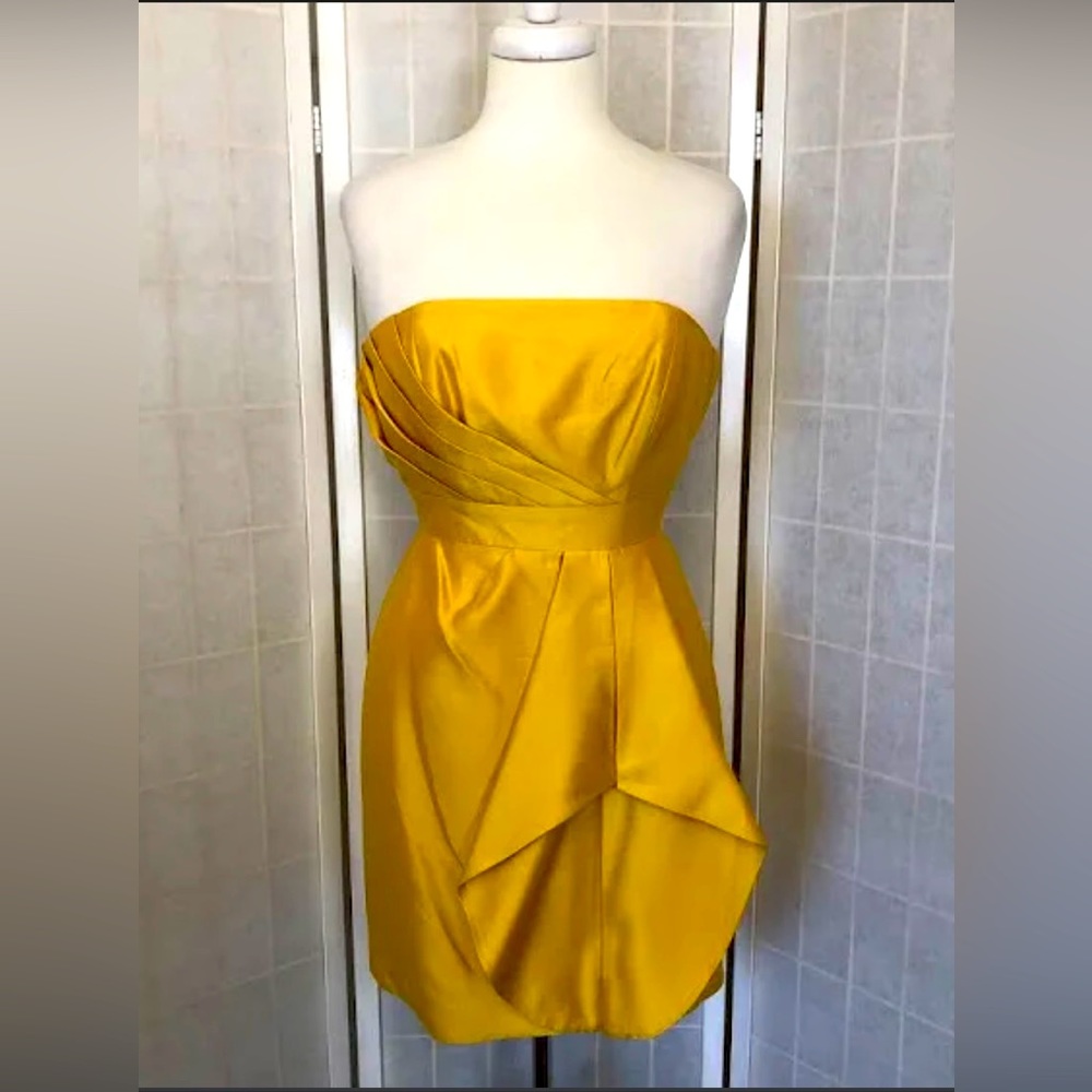 Shoshana size 2 silk mustard yellow pleated mini strapless dress party holiday